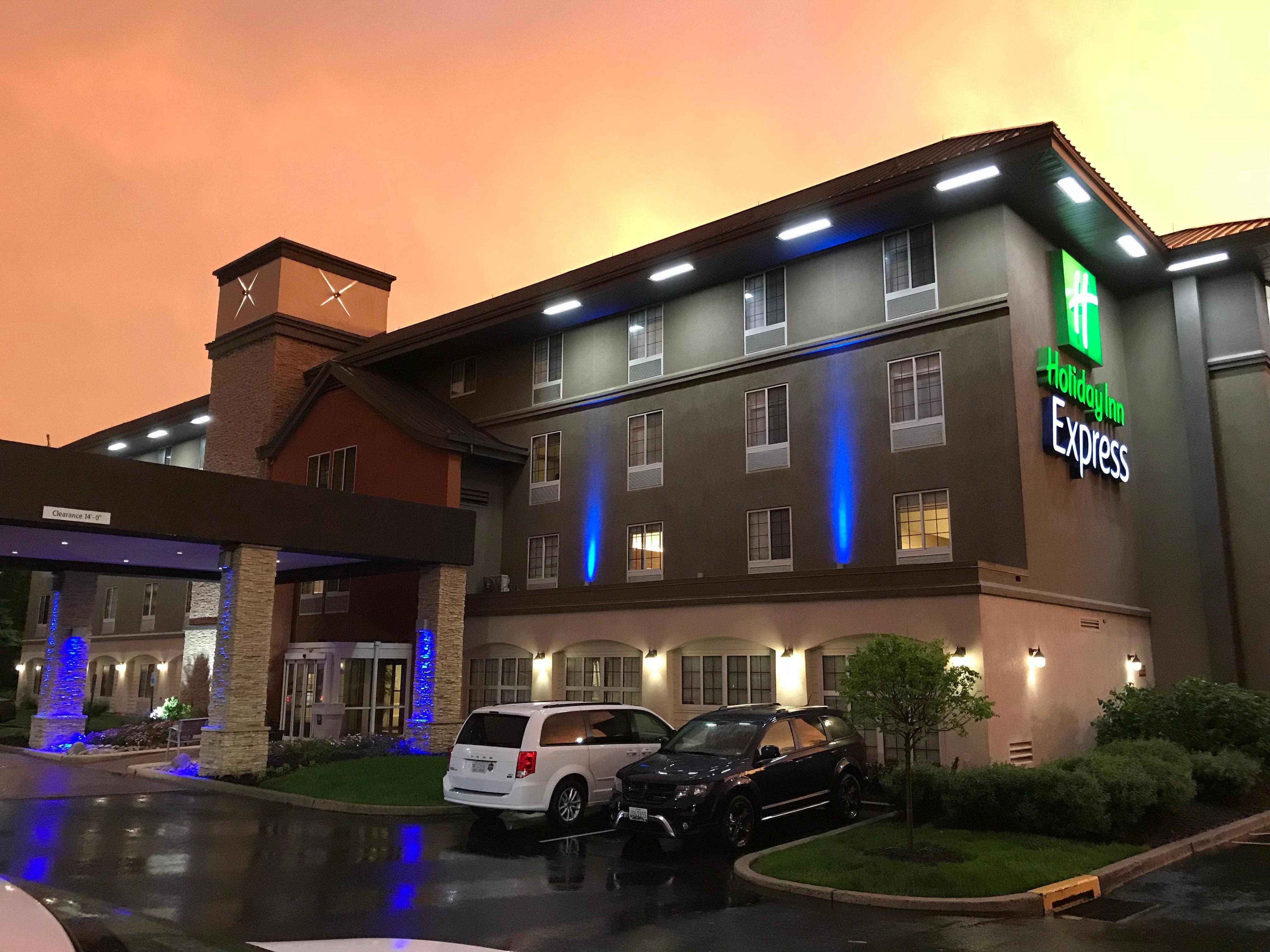 Holiday Inn Express Philadelphia Ne - Langhorne By Ihg Екстериор снимка