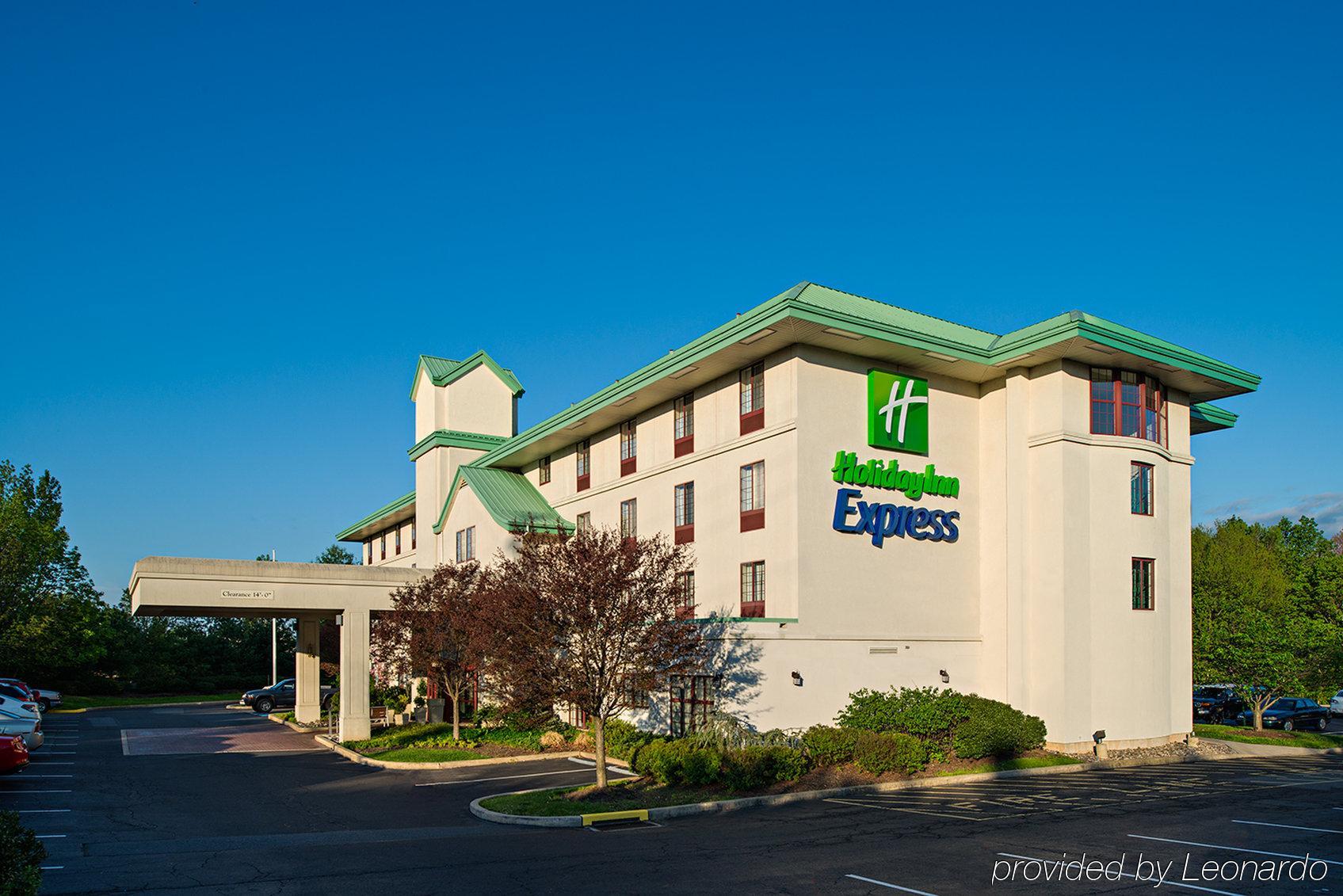 Holiday Inn Express Philadelphia Ne - Langhorne By Ihg Екстериор снимка