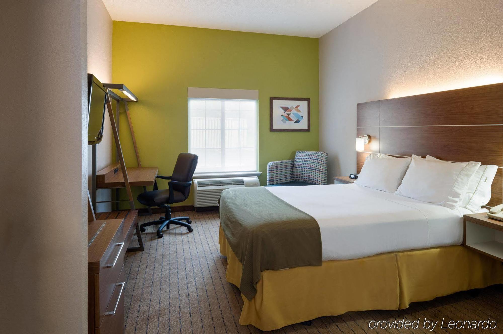 Holiday Inn Express Philadelphia Ne - Langhorne By Ihg Екстериор снимка