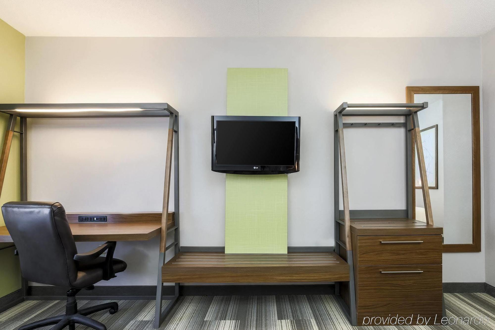 Holiday Inn Express Philadelphia Ne - Langhorne By Ihg Екстериор снимка