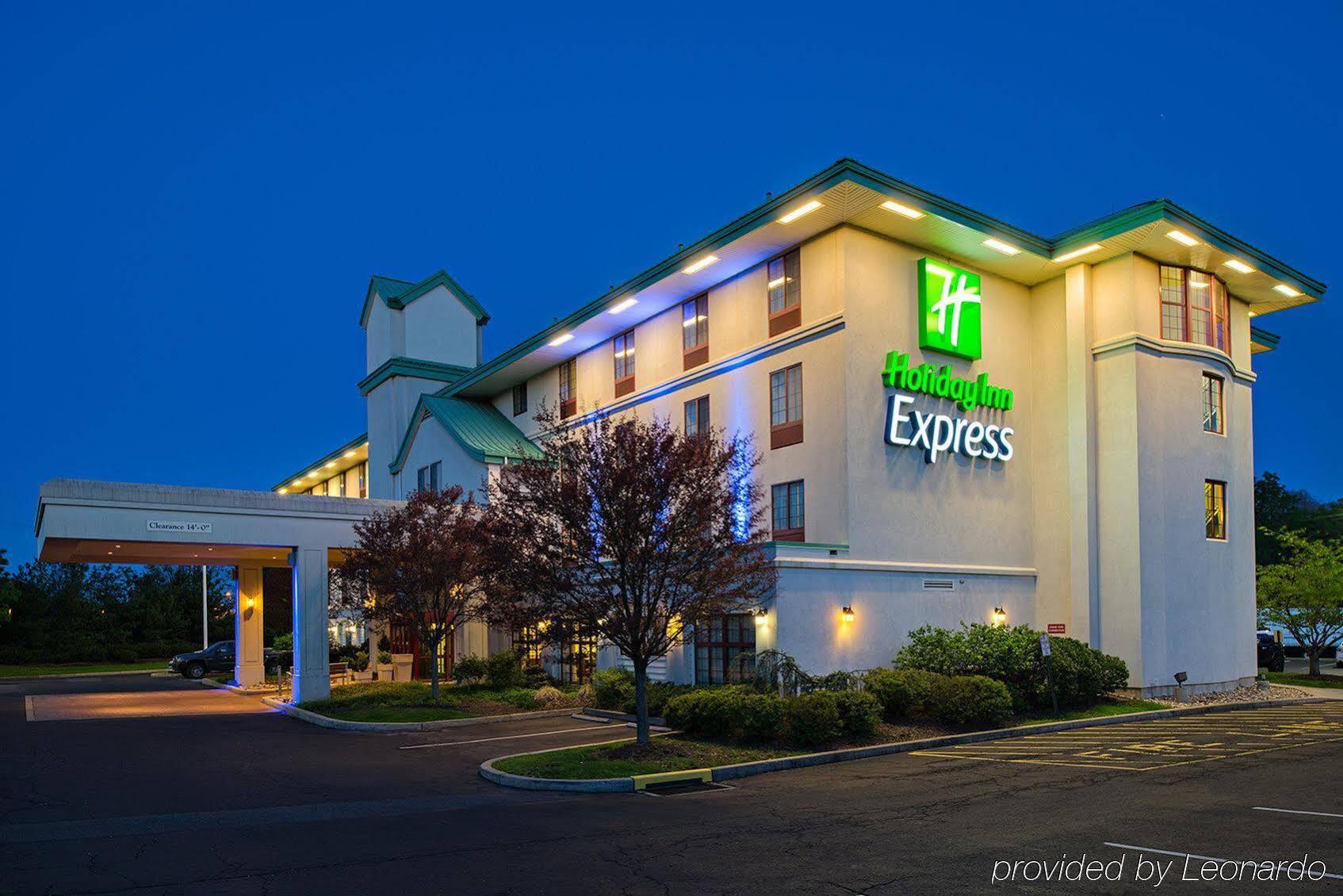 Holiday Inn Express Philadelphia Ne - Langhorne, An Ihg Hotel Екстериор снимка